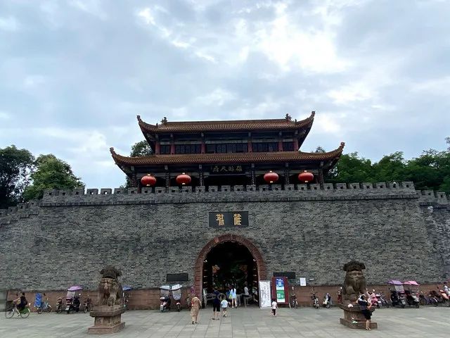 荀攸兵法_博弈军事智谋荀攸是谁_荀攸的军事博弈与智谋