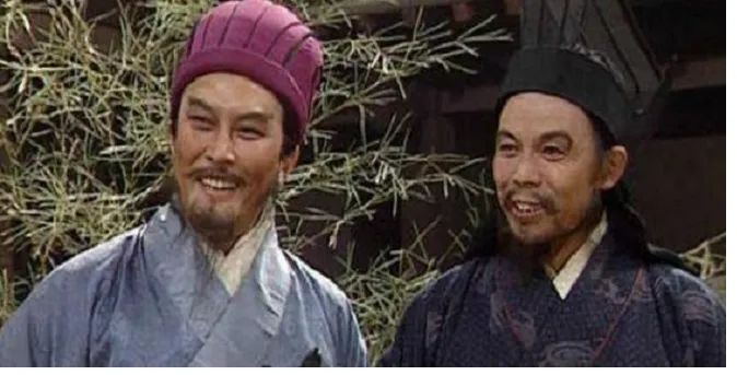 荀攸的军事博弈与智谋_荀攸兵法_博弈军事智谋荀攸是谁