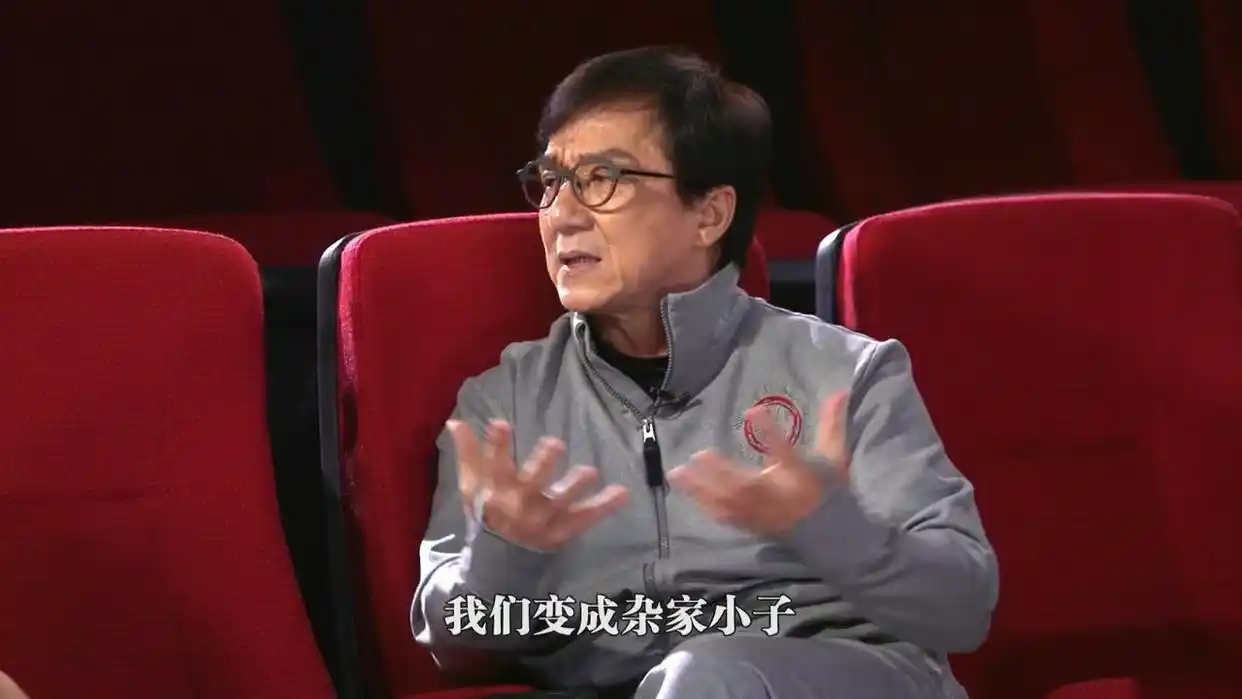 成龙武术功底_成龙的武术背景与训练经历_成龙武术背景训练经历介绍