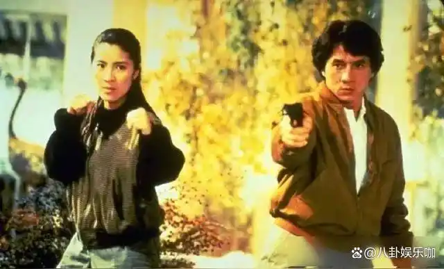 成龙武术背景训练经历了什么_成龙的武术背景与训练经历_成龙武术功底