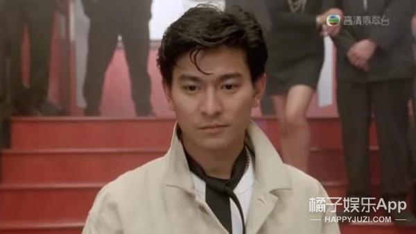 刘德华和粉丝视频_刘德华与粉丝的暖心互动_刘德华偶遇粉丝