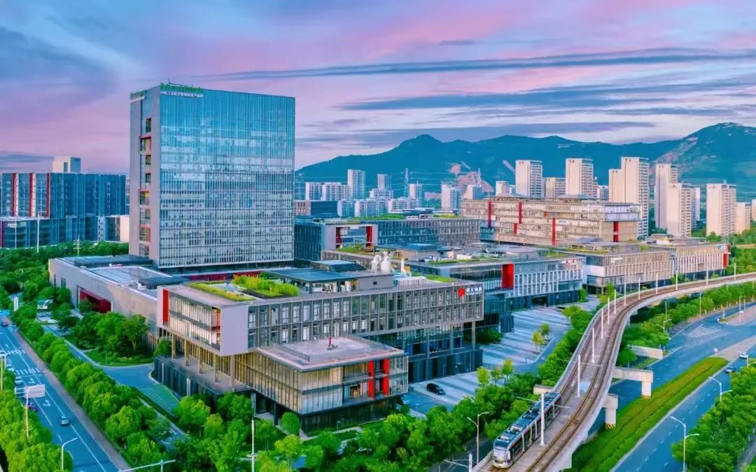 数字货币孵化是什么意思_创新区的数字货币_理解数字货币在创新中心与创业孵化器中的作用:为新兴企业提供支持